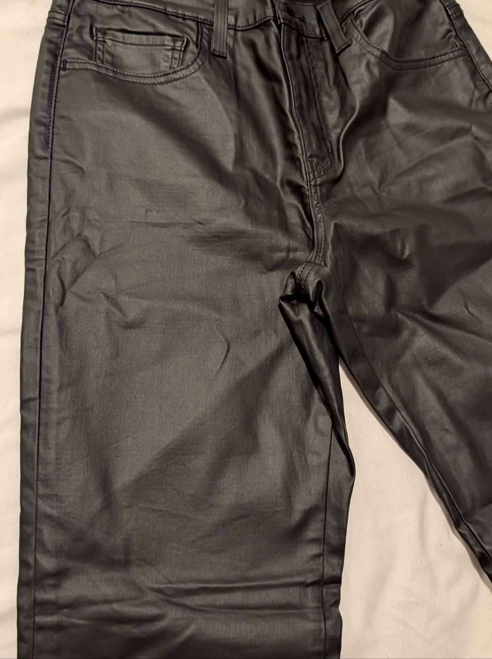 Levi's 724 Premium High Rise Straight Faux Leather Pants in Black 29x32 NWOT - Picture 5 of 16